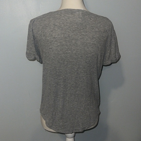 H&M basics size xs gray T-shirt - Picture 3 of 7